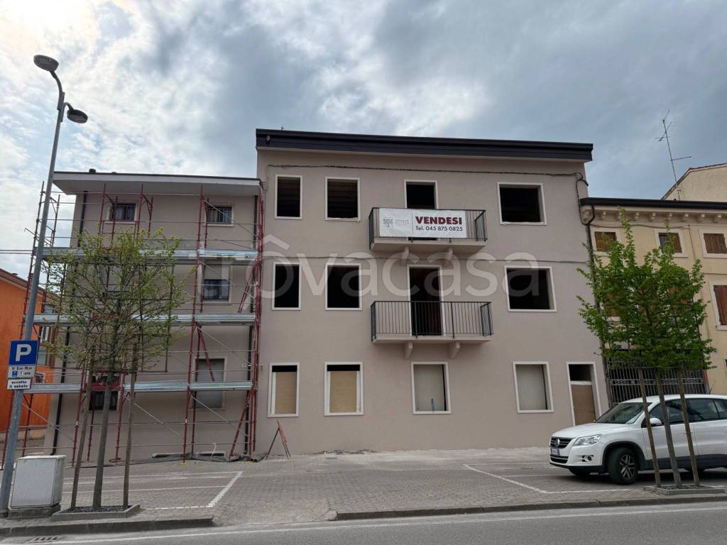 immagine annuncio 1 di 8