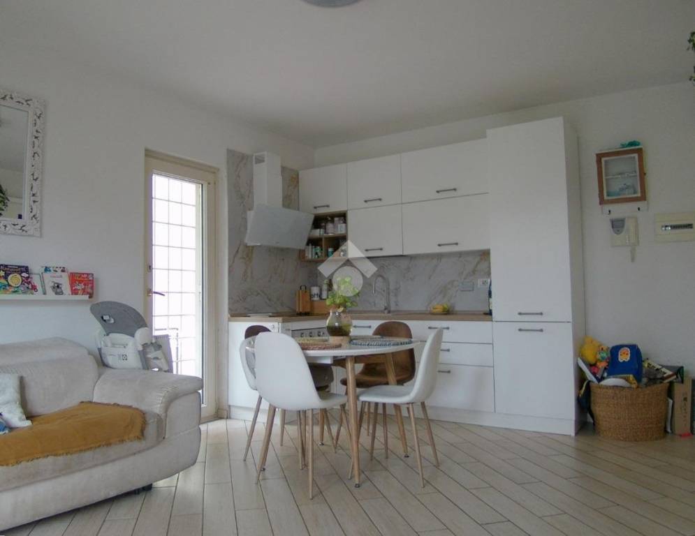 immagine annuncio 1 di 12