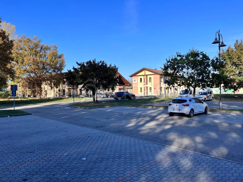 immagine annuncio 11 di 12