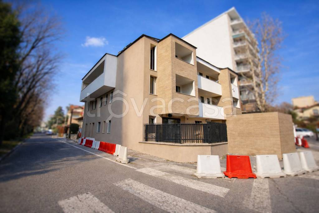 immagine annuncio 1 di 14