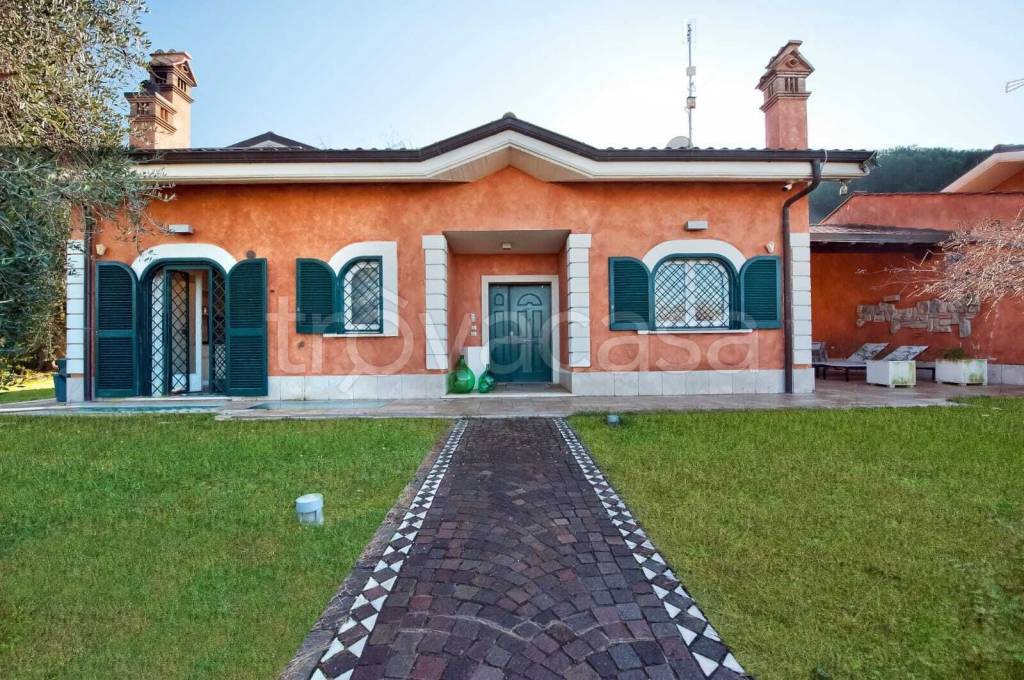 casa indipendente in vendita a Grottaferrata