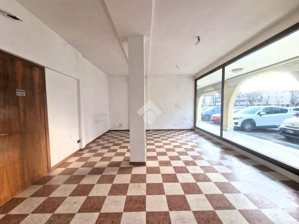 immagine annuncio 1 di 4