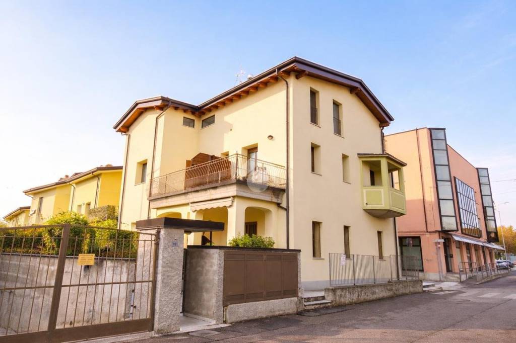 immagine annuncio 12 di 13