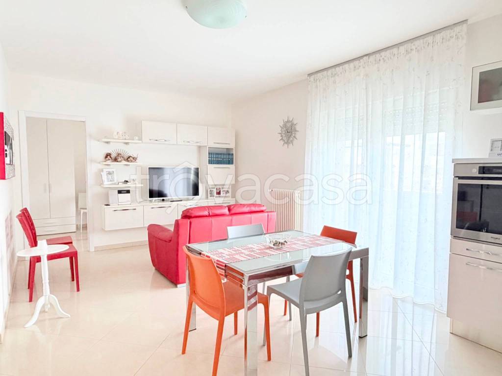 immagine annuncio 1 di 14