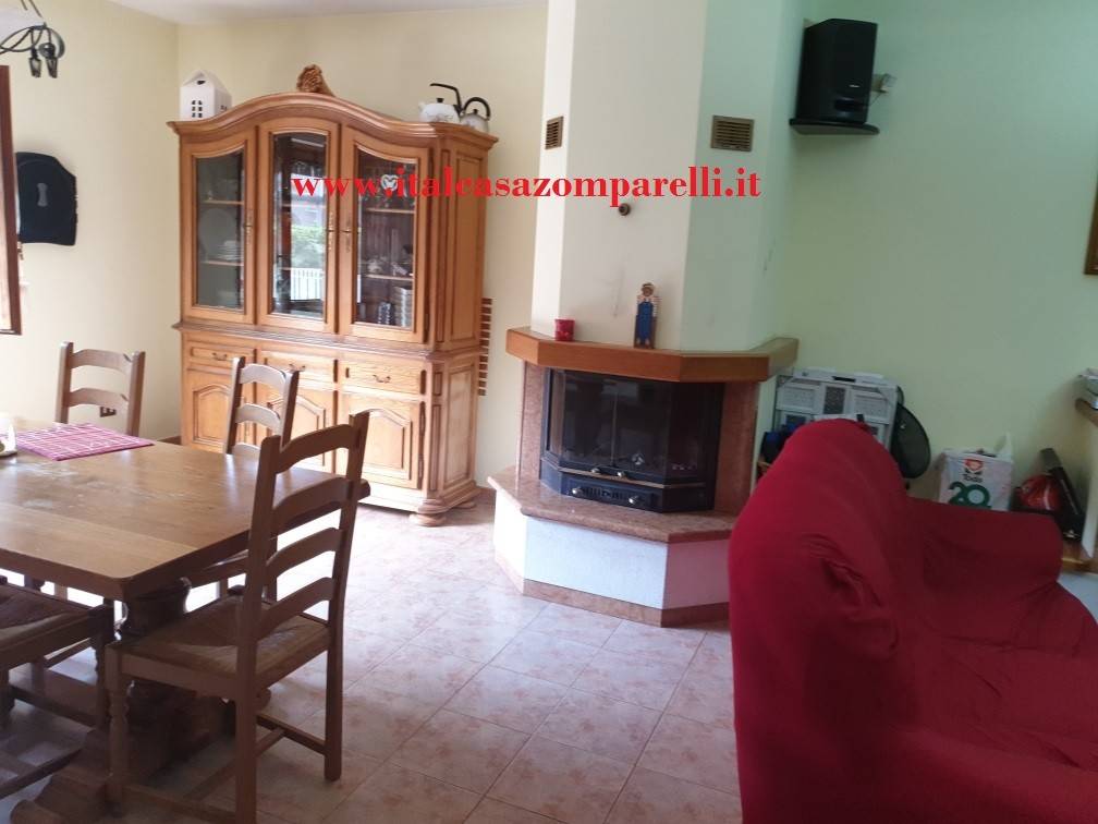 immagine annuncio 2 di 12