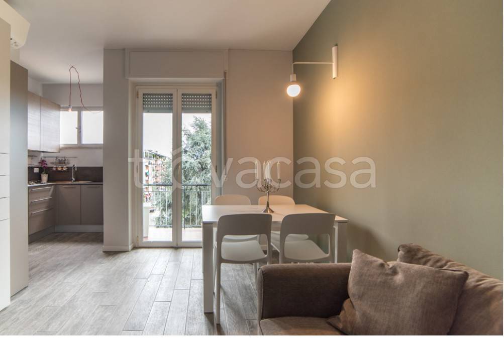 immagine annuncio 1 di 4