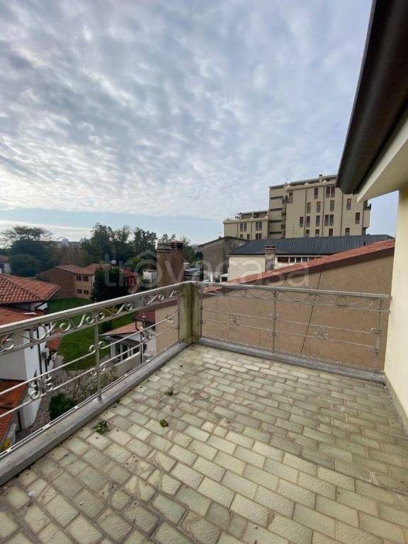 immagine annuncio 11 di 12