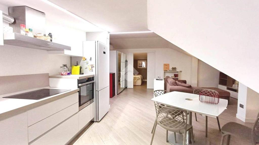 immagine annuncio 1 di 9