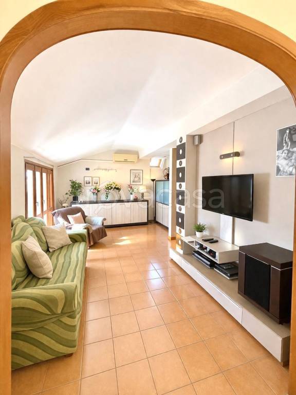 immagine annuncio 2 di 12