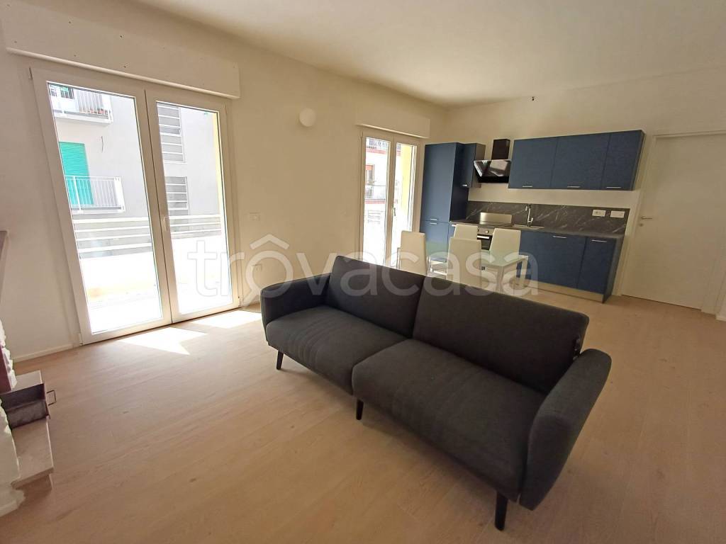 immagine annuncio 2 di 8