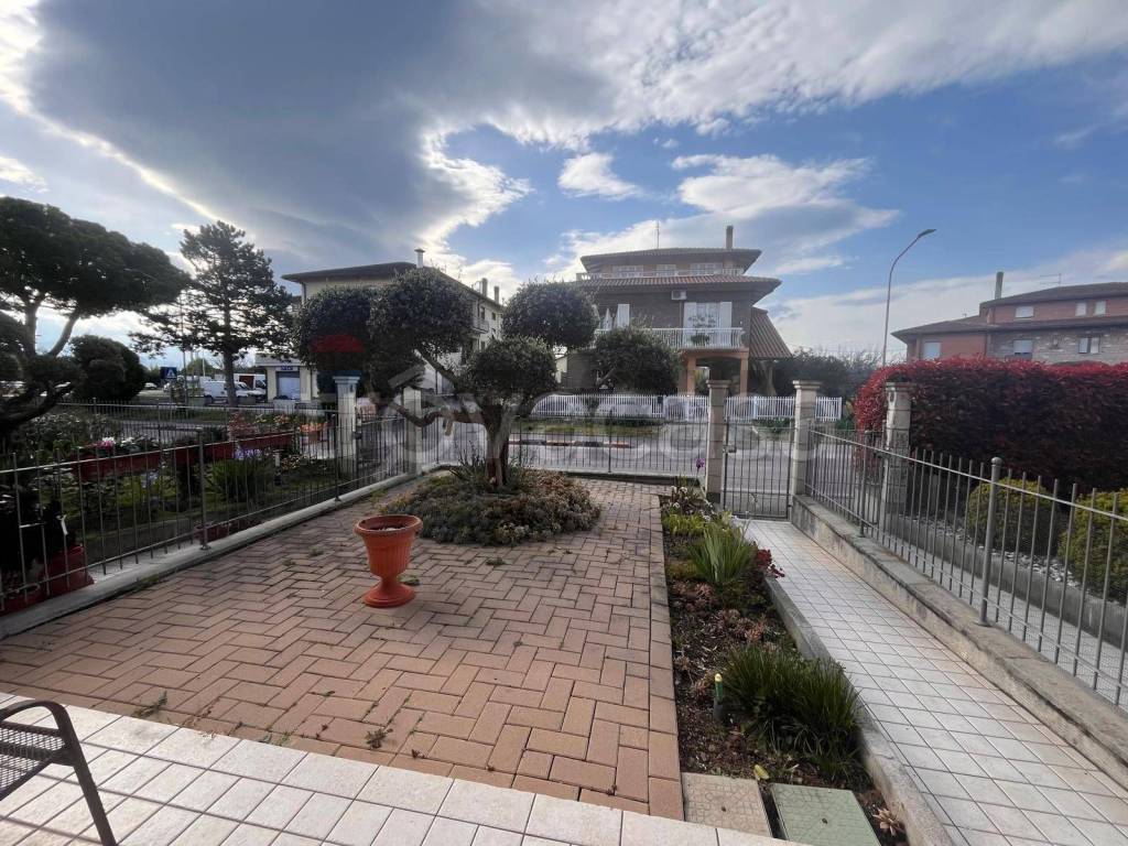 immagine annuncio 1 di 9