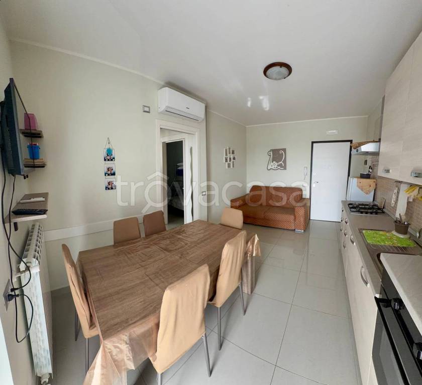 immagine annuncio 1 di 8