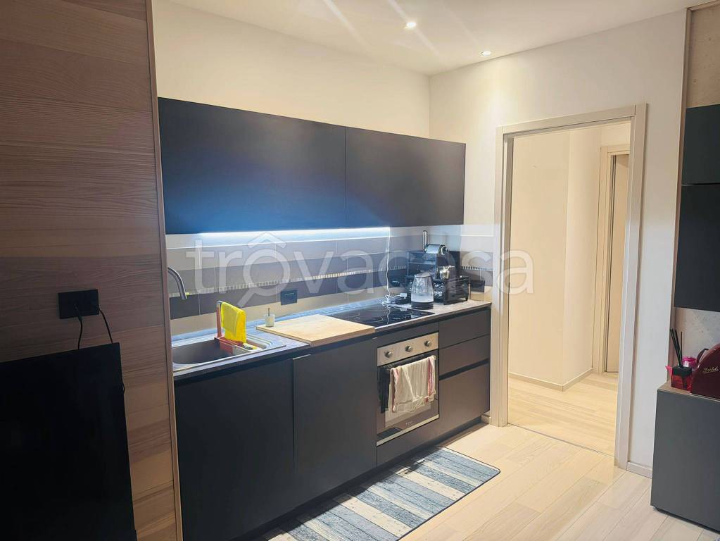 immagine annuncio 1 di 8