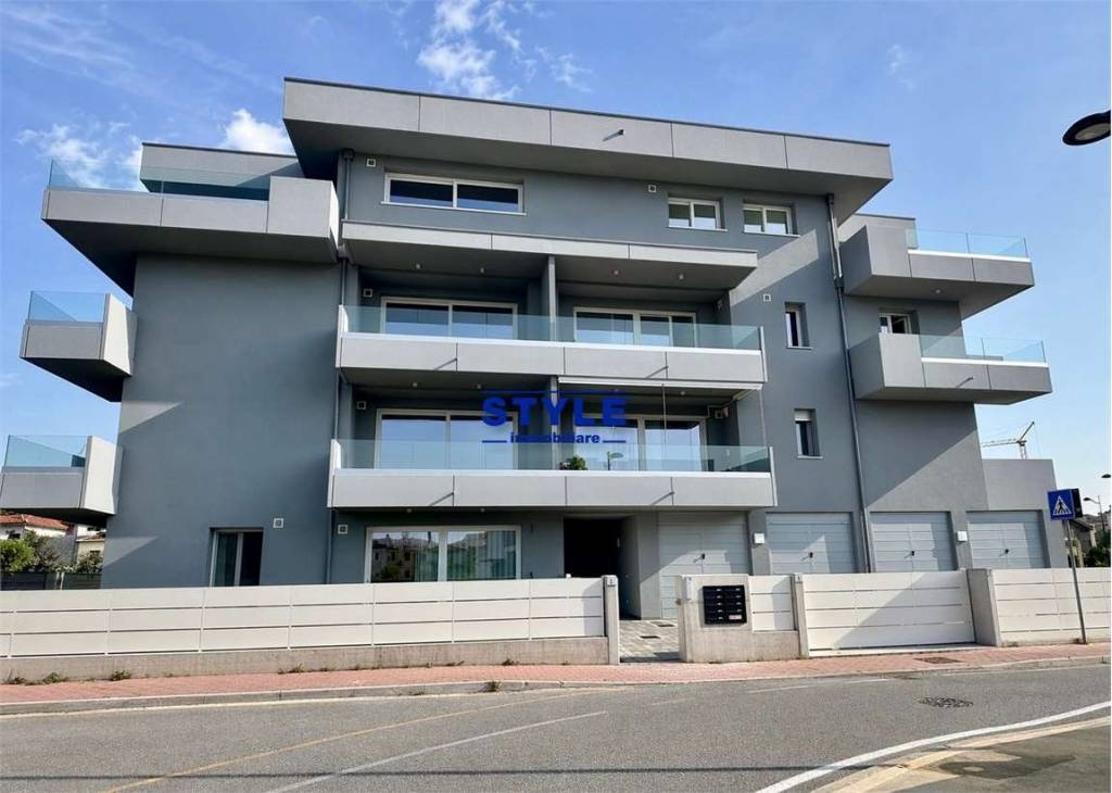 immagine annuncio 1 di 15