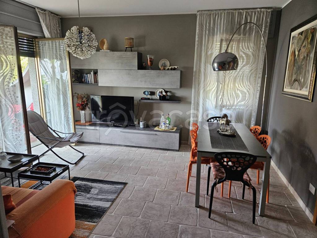 immagine annuncio 1 di 15