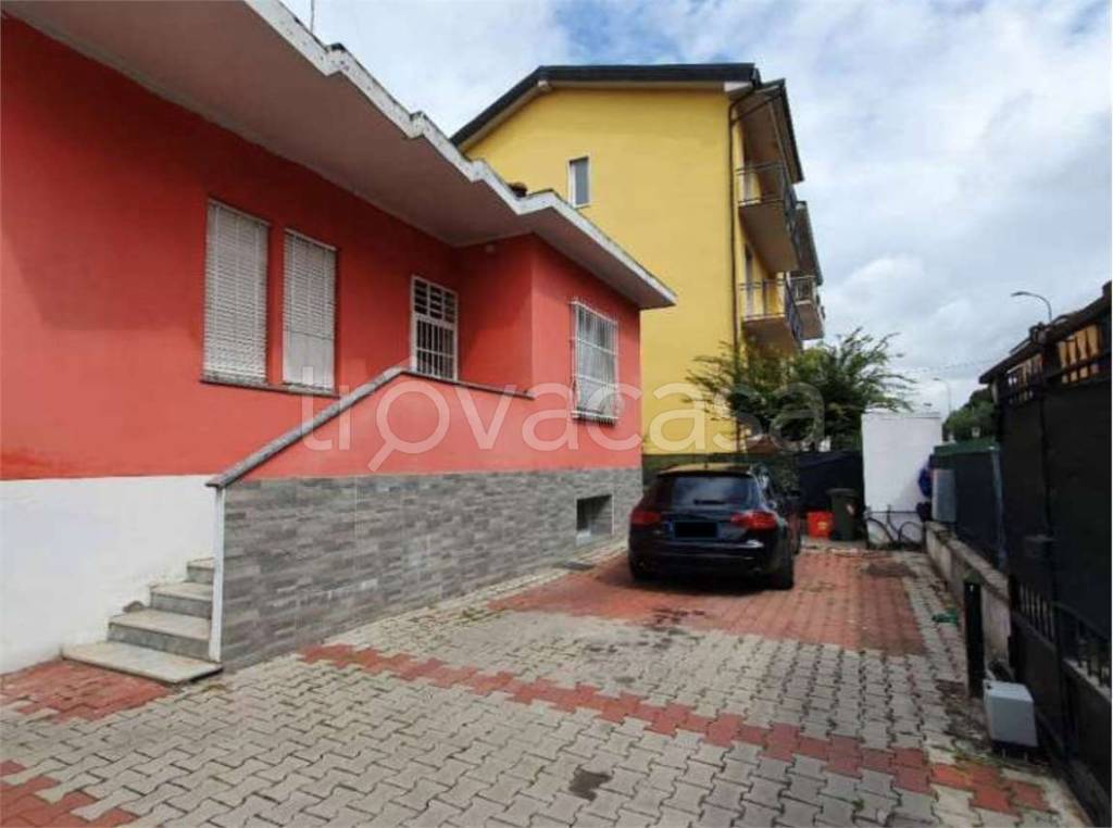 immagine annuncio 1 di 15