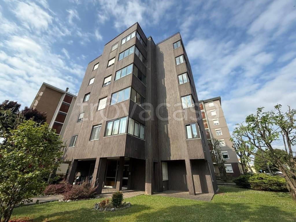 immagine annuncio 1 di 13