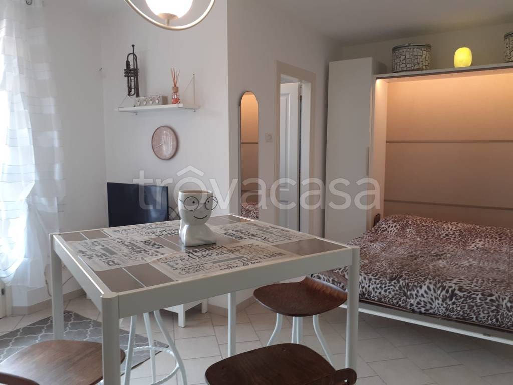 immagine annuncio 1 di 12