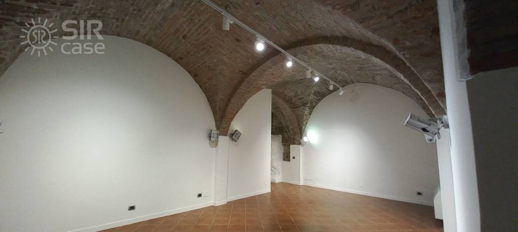 ufficio in vendita ad Imola in zona Centro Storico