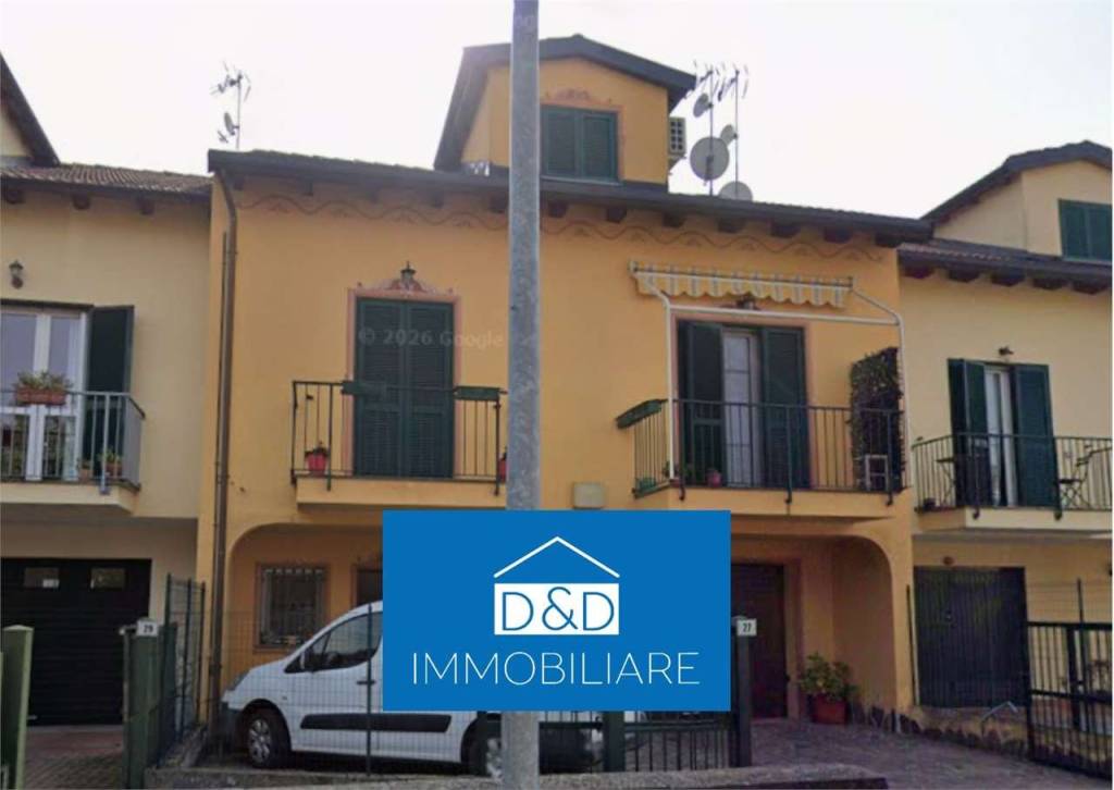 casa indipendente in vendita ad Alessandria in zona Casalbagliano