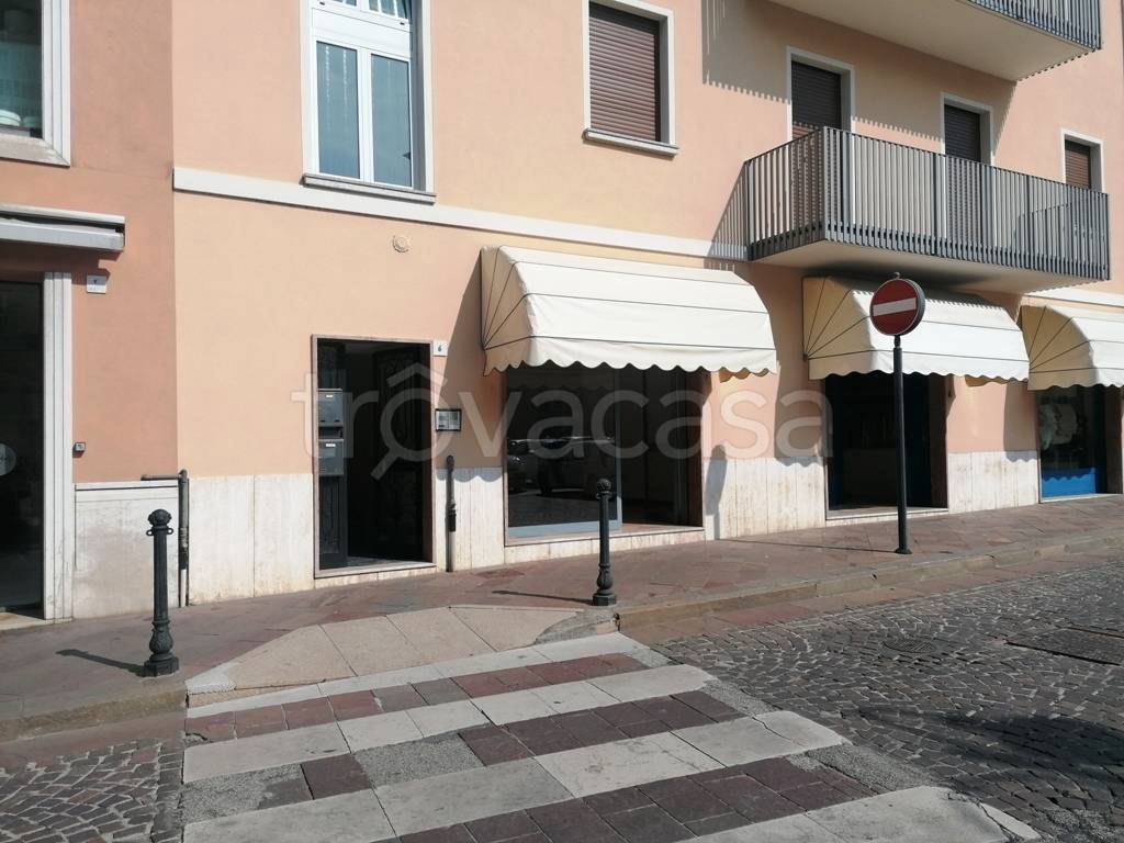 immagine annuncio 2 di 12