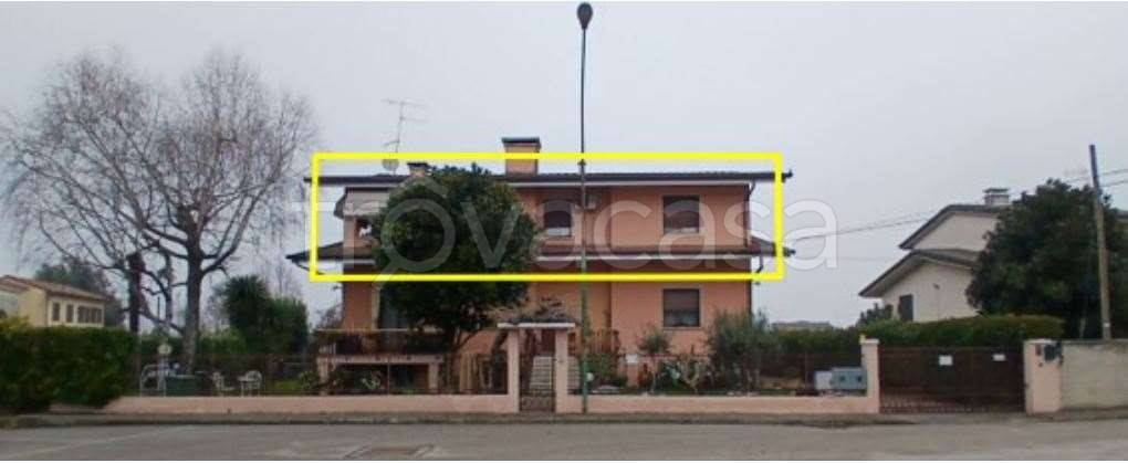 appartamento in vendita a Zevio in zona Santa Maria