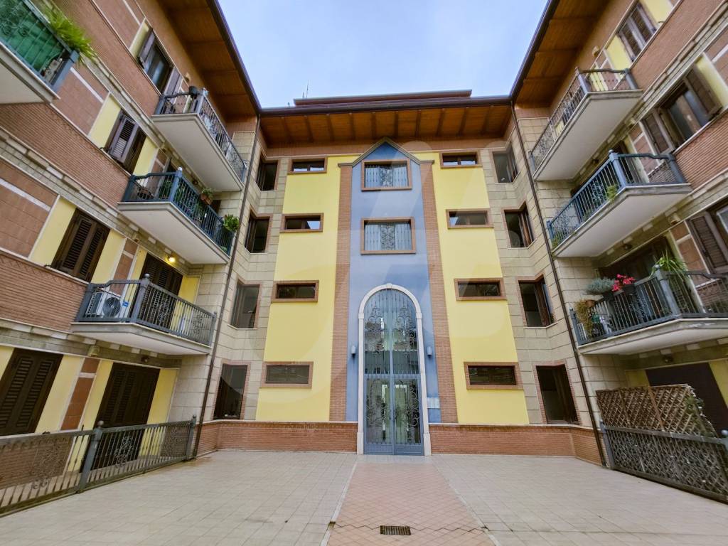 immagine annuncio 11 di 12