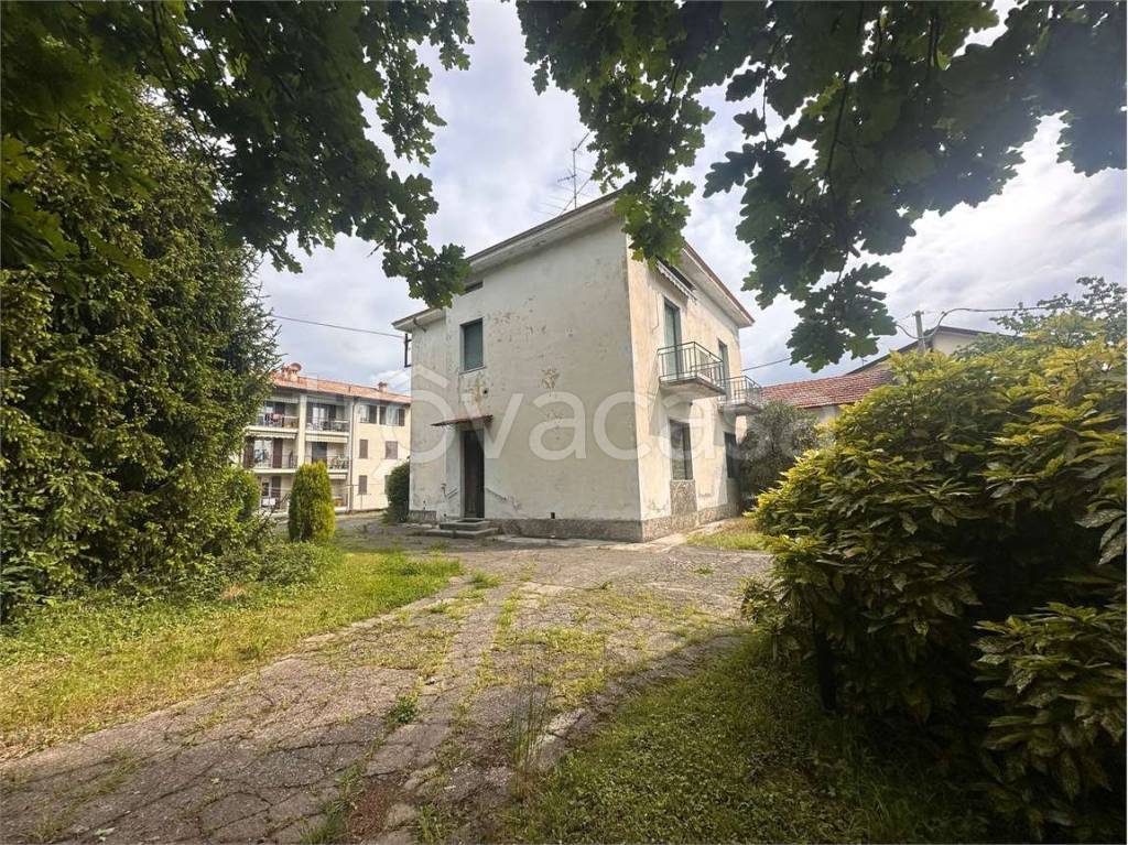 casa indipendente in vendita ad Anzano del Parco