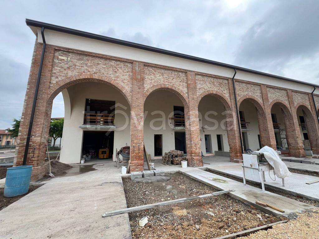 immagine annuncio 1 di 12
