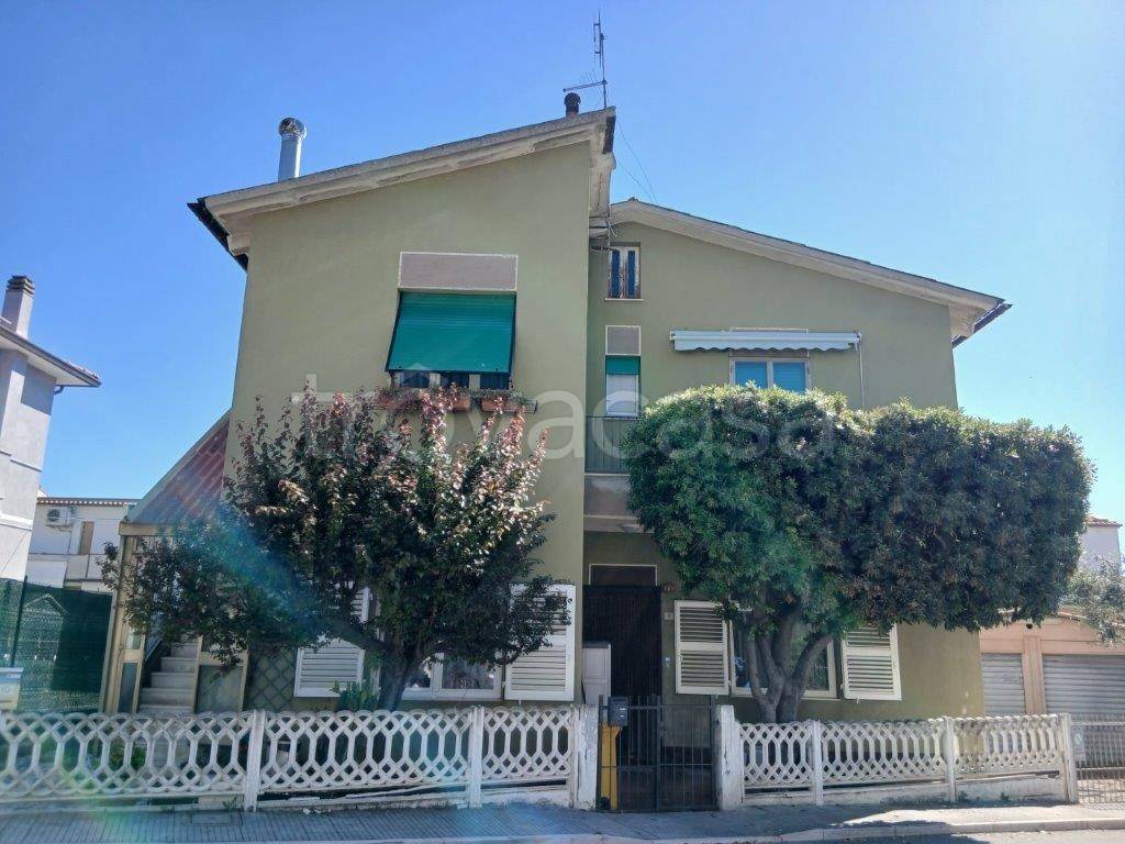 immagine annuncio 1 di 14