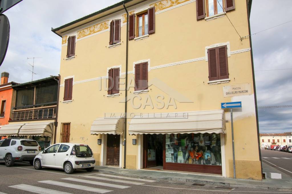 immagine annuncio 1 di 15