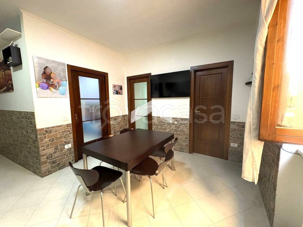 immagine annuncio 1 di 14