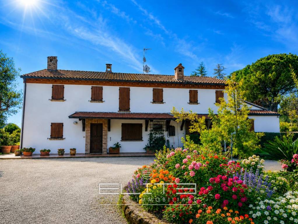 casa indipendente in vendita ad Agugliano
