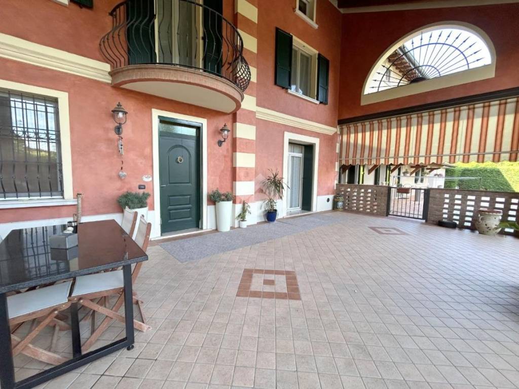 immagine annuncio 1 di 15