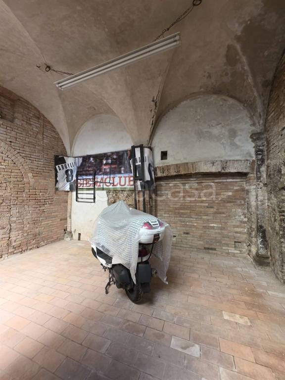 immagine annuncio 2 di 12