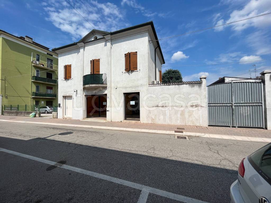 immagine annuncio 1 di 8