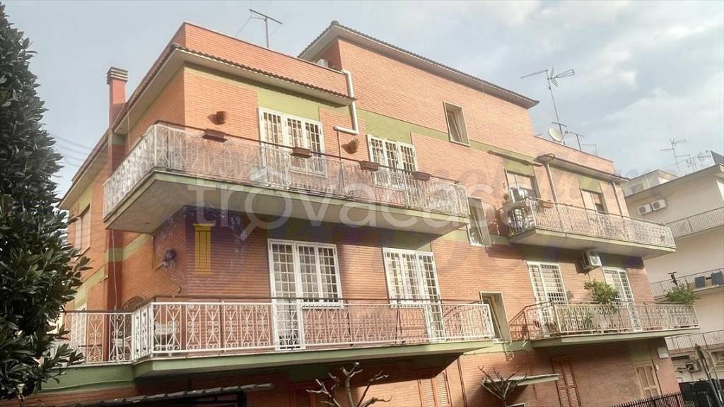appartamento in vendita a Roma in zona Tor Vergata/Torrenova