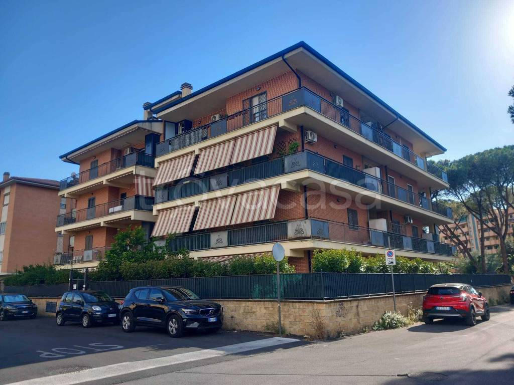 appartamento in vendita a Tivoli in zona Terme
