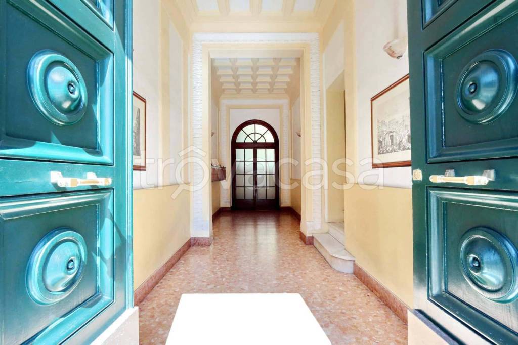 immagine annuncio 5 di 8