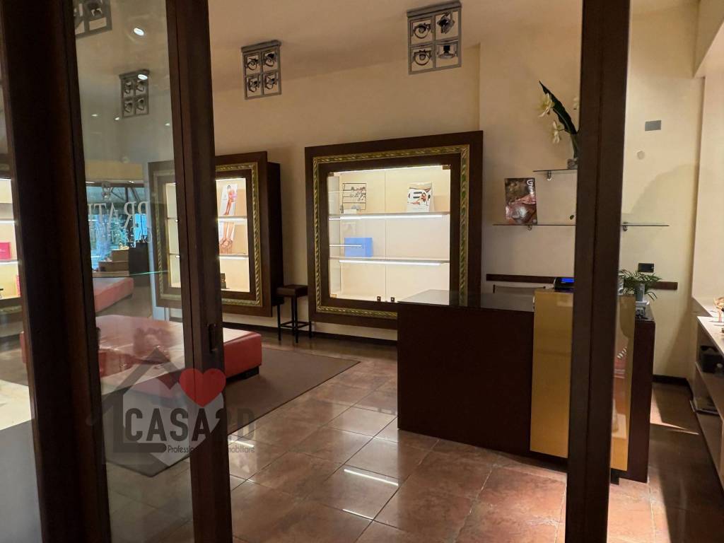 immagine annuncio 2 di 12