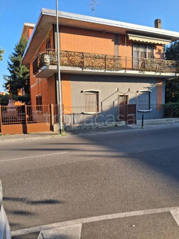 immagine annuncio 1 di 8