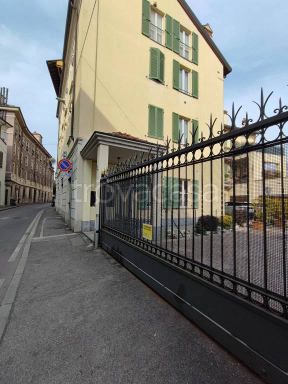 immagine annuncio 1 di 12