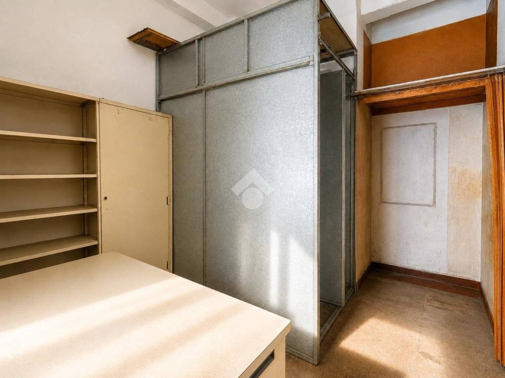 negozio in vendita a Savona in zona Centro Storico