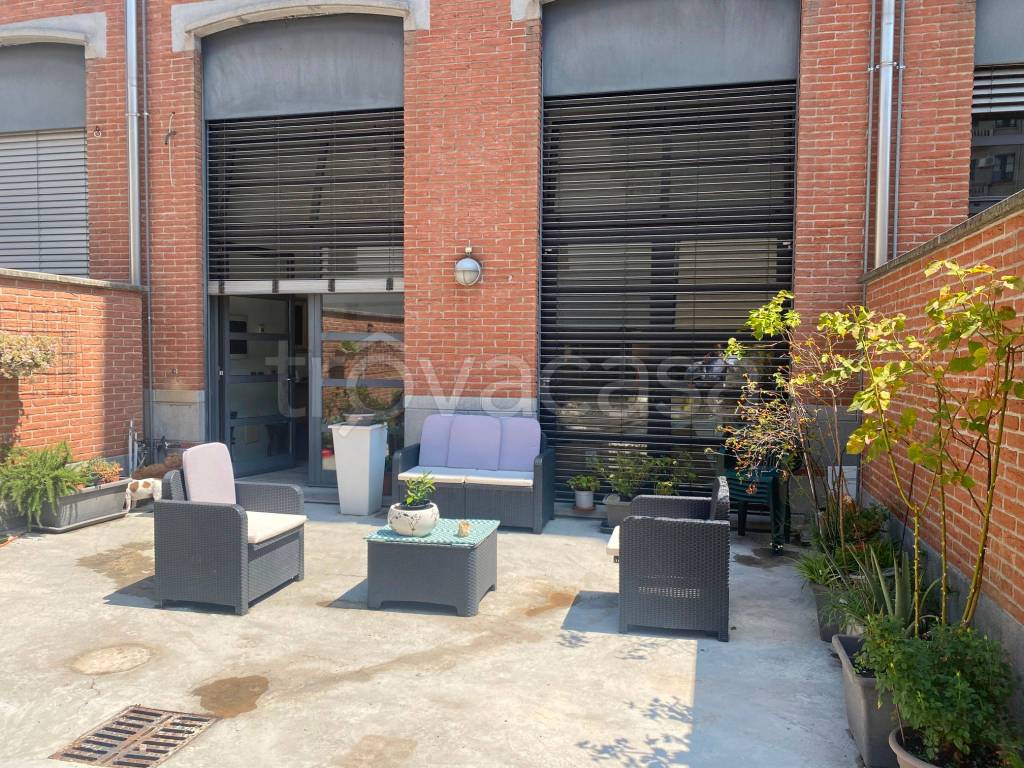 appartamento in vendita a Milano in zona Villapizzone