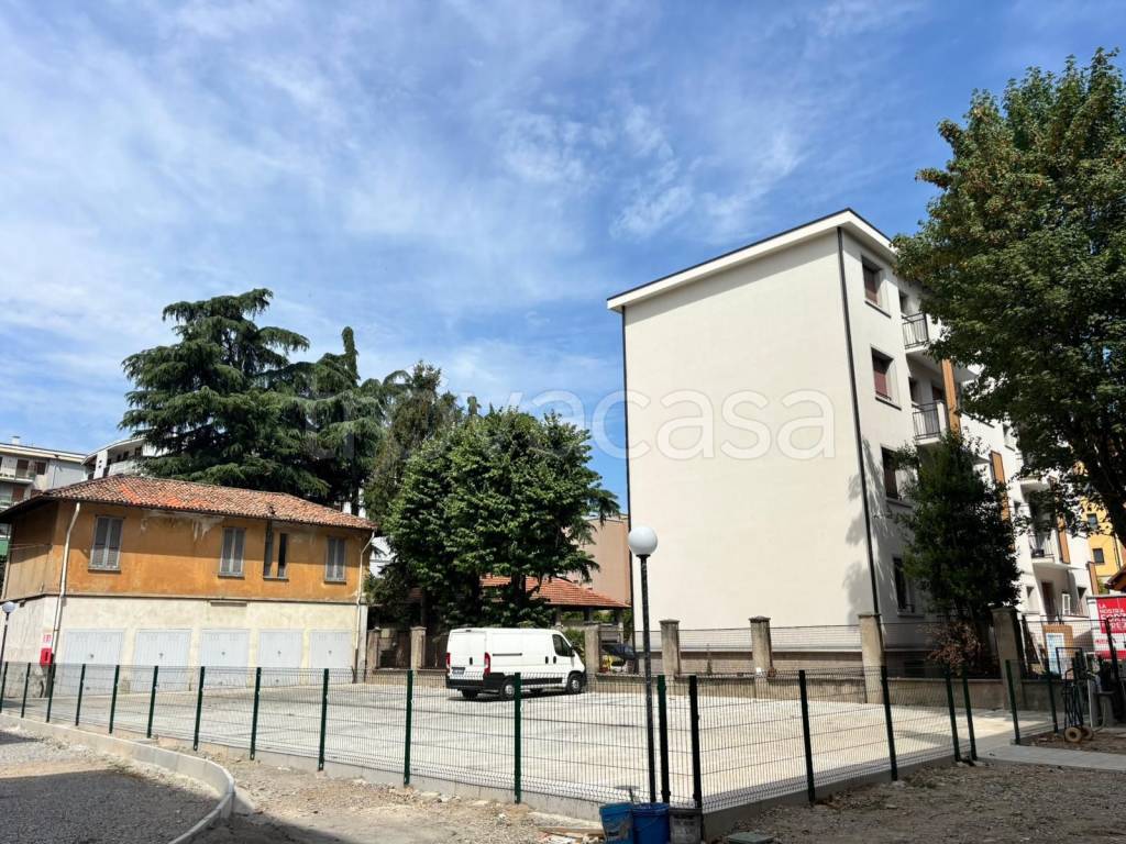 immagine annuncio 1 di 14