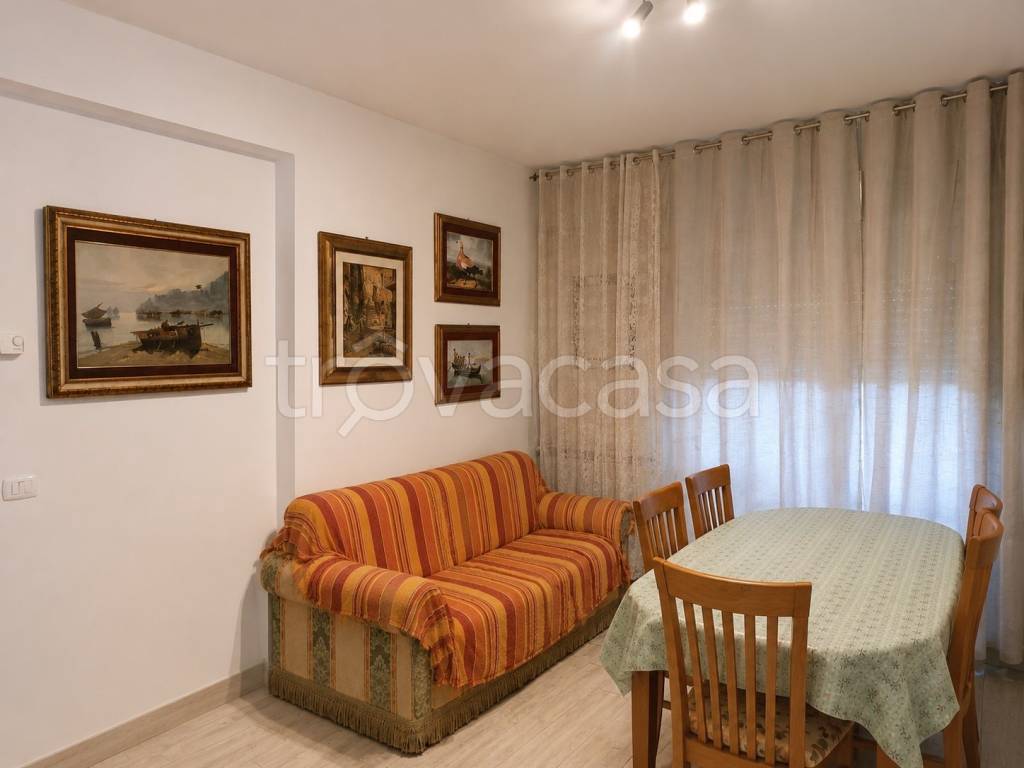 immagine annuncio 1 di 14