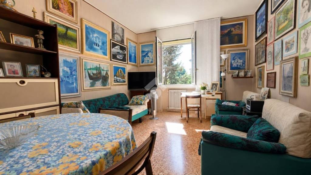 immagine annuncio 1 di 8