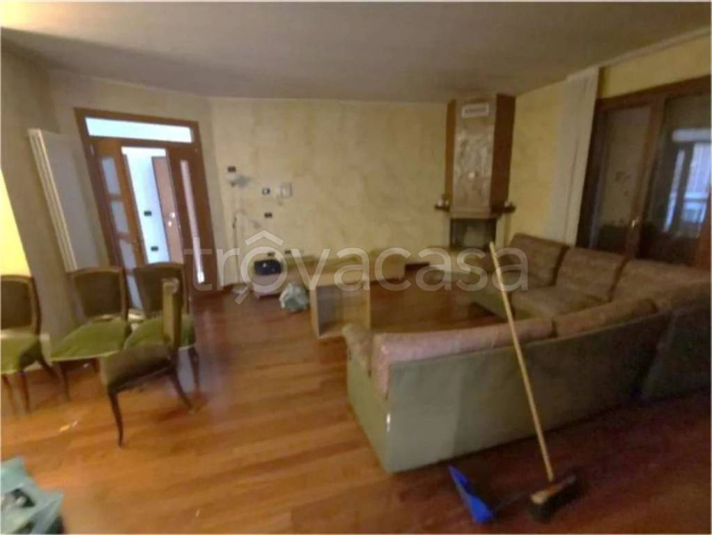 immagine annuncio 1 di 8