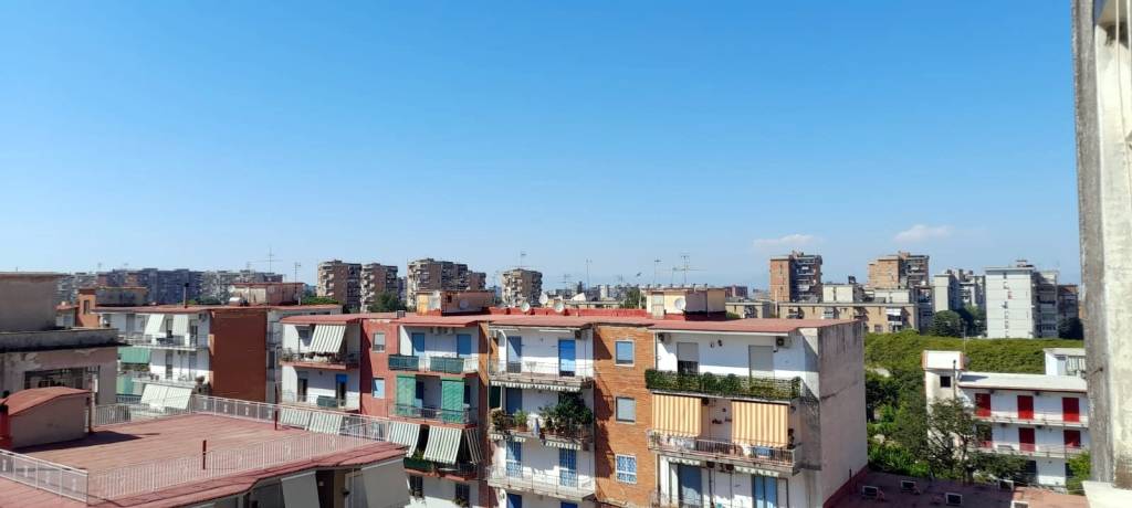 appartamento in vendita a Napoli in zona Piscinola
