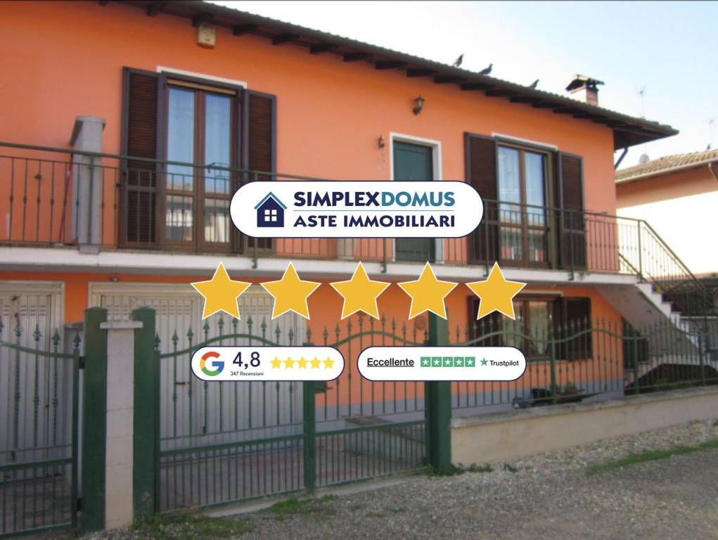 casa indipendente in vendita a Dorno